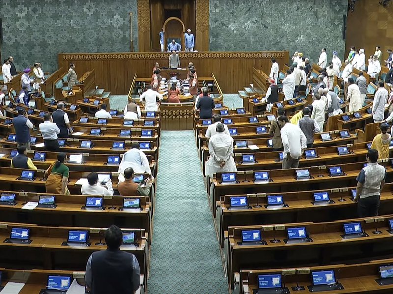 Oppn ruckus halts Lok Sabha till Friday, Goa ST representation bill left undiscussed