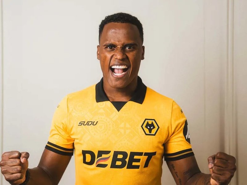Wolves sign Jhon Arias from Fluminense on a four-year deal 