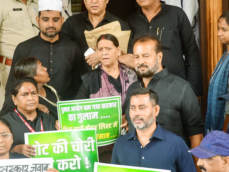 Rabri Devi leads Oppn's protest against SIR outside Bihar Legislative Council
