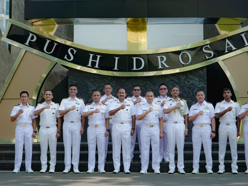 INS Sandhayak displays its cutting-edge survey equipment during Jakarta visit