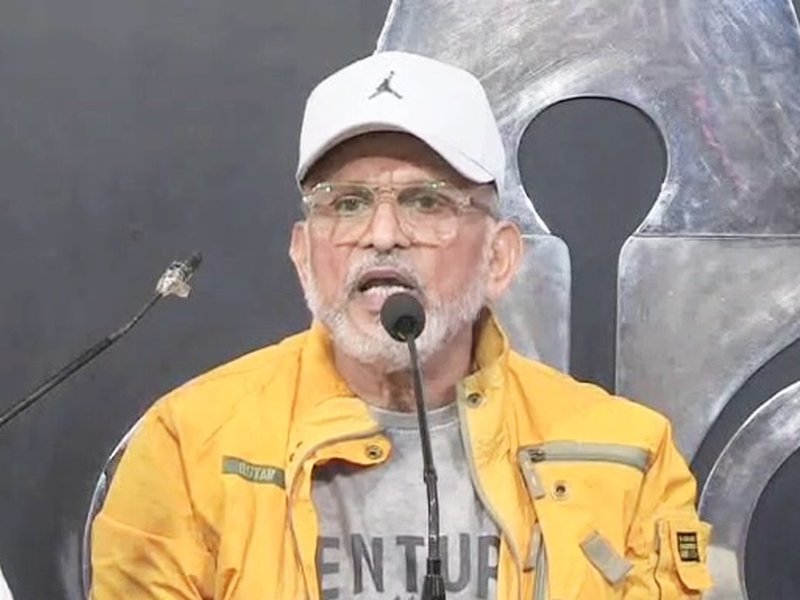 When Annu Kapoor collected Anil Kapoor’s cheque on his behalf