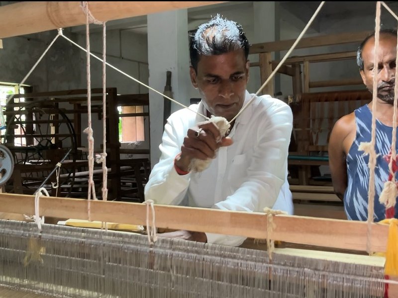 Bihar: Nepura’s handloom resonates in ‘Mann Ki Baat’, weaver Naveen Kumar expresses gratitude to PM Modi
