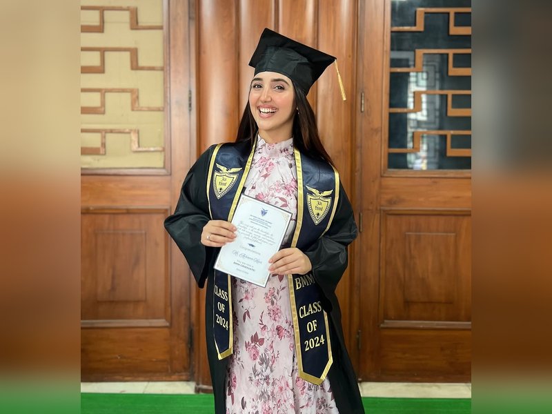 Ashnoor Kaur celebrates her convocation, says her college journey shaped 'who she is today'