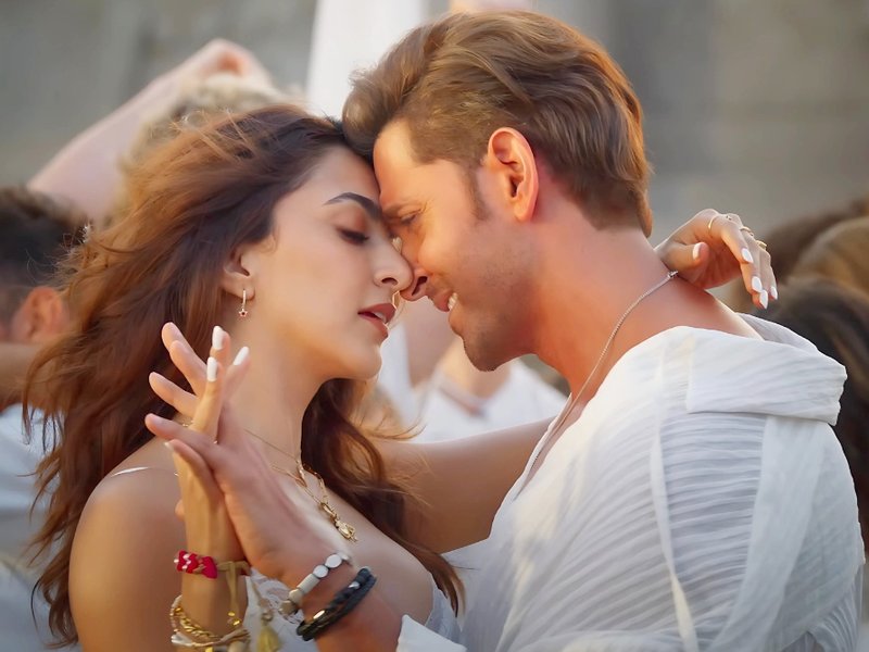 Kesariya team from Brahmastra comes together once again for Hrithik & Kiara song in 'War 2'