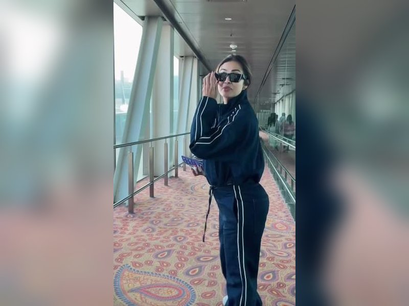 Malaika Arora back to bay with her '25 outfits that saw nothing but my suitcase'