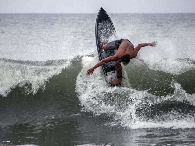 सर्फिंग: एक रोमांचक वाटर स्पोर्ट्स, जिसने ओलंपिक में भी बना ली जगह