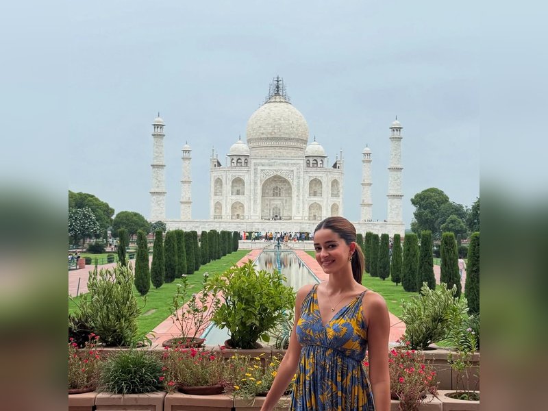 Ananya Panday says ‘Wah Taj’ as she poses in front of the Taj Mahal