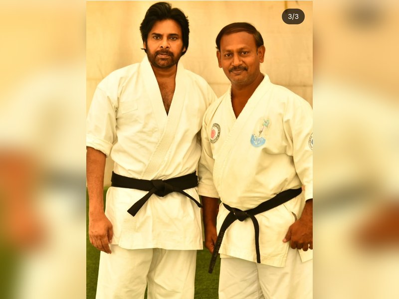 Pawan Kalyan turns nostalgic after meeting martial arts master Renshi Raja from Shihan Hussaini's school