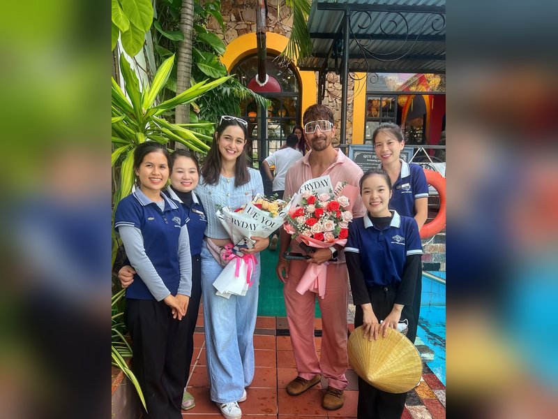 Harshvardhan, Sadia start with second schedule of ‘Silaa’ in ‘worlds biggest cave’ of Vietnam