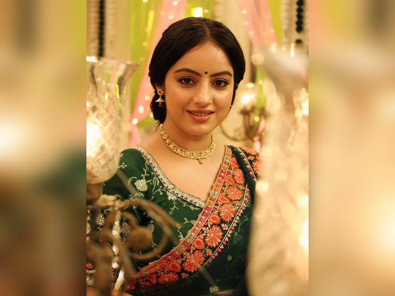 Deepika Singh dances to the tunes of Falguni Pathak, says ‘weekend vibe to full on hai’