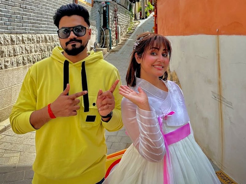 Rocky Jaiswal wishes 'Happy friendship day' to his queen Hina Khan who rules his whole life