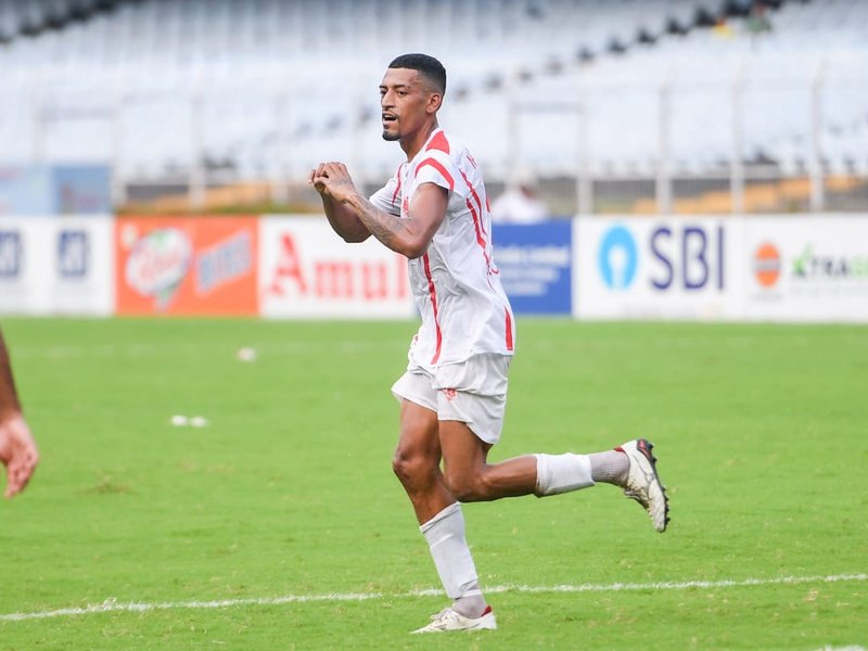 Namdhari FC overpower Indian Air Force FT to go top of Group A in the 134th Durand Cup of the Vivekananda Yuba Bharati Krirangan (VYBK) in Kolkata on Sunday.