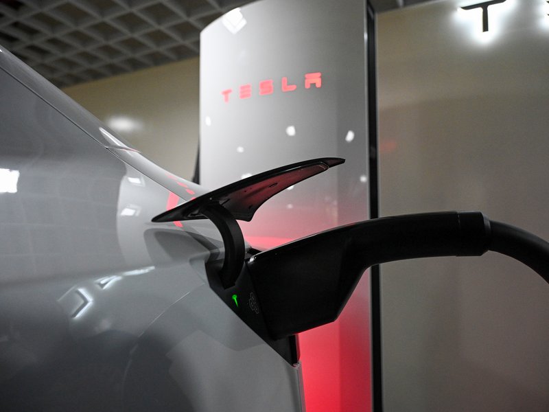 टेस्ला के साइबरट्रक प्रोग्राम के हेड सिद्धांत अवस्थी ने दिया इस्तीफा, इंटर्न के तौर पर हुए थे शामिल 