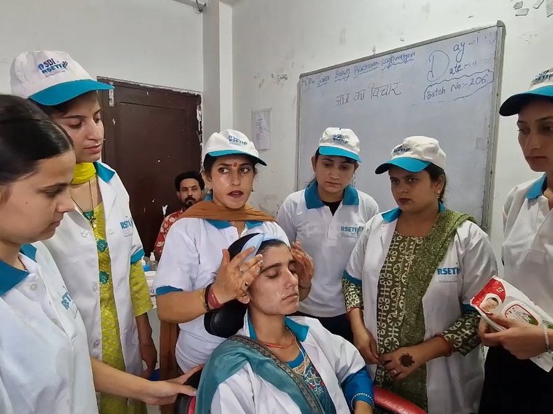 J&K: RSETI organises beautician training programme in Reasi; sees huge participation