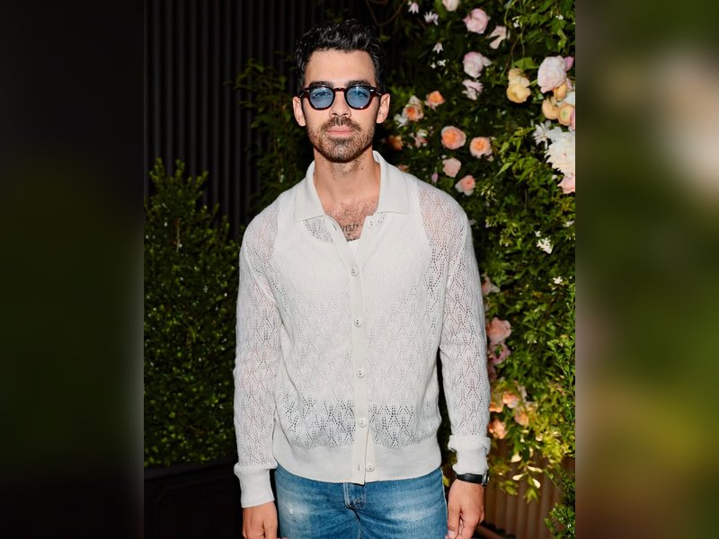 Joe Jonas talks about raising daughter after growing up with only brothers