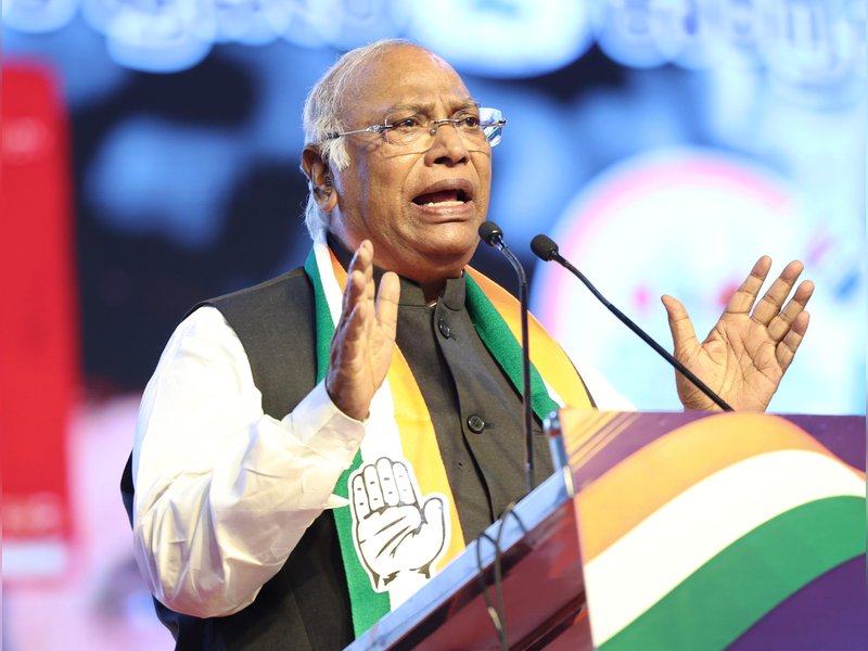 Kharge to host dinner for INDIA bloc MPs amid 'poll fraud', SIR row