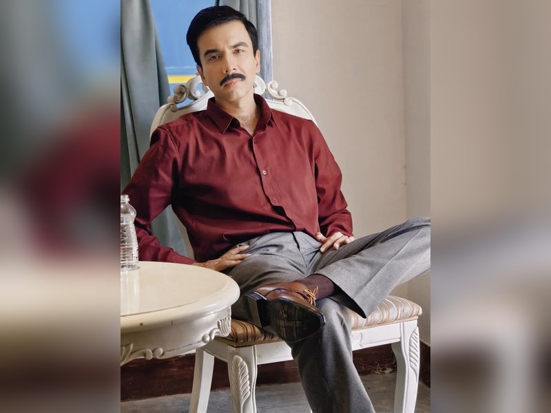 Naveen Kasturia calls ‘Salakaar’ Mukesh Rishi a gentle giant