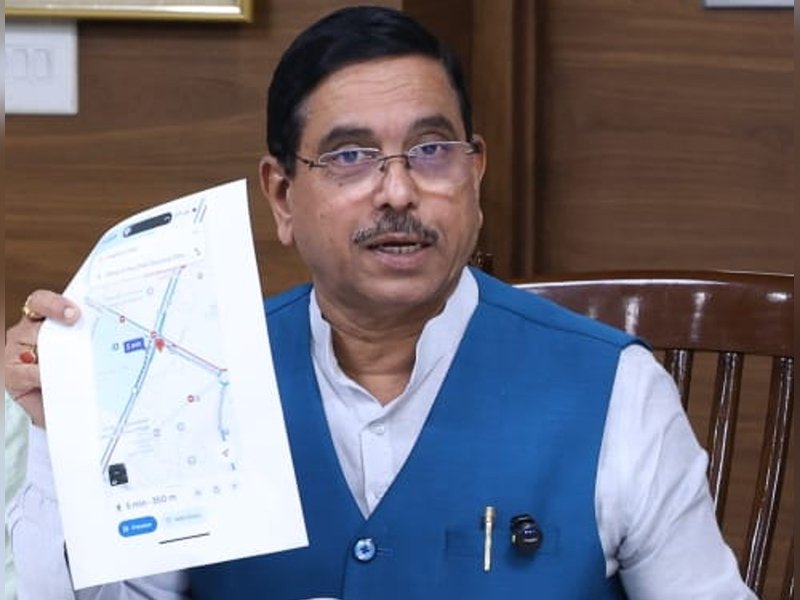 ‘Mohabbat Ki Dukaan to Jhoot Ki Dukaan’: Pralhad Joshi slams Rahul Gandhi for ‘attacking’ ECI