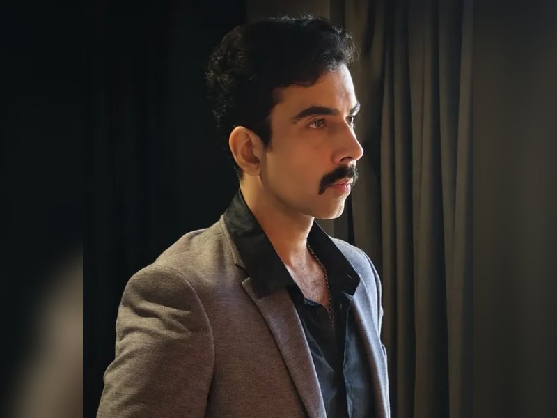 Naveen Kasturia reveals how ‘Salakaar’ director corrected his walk