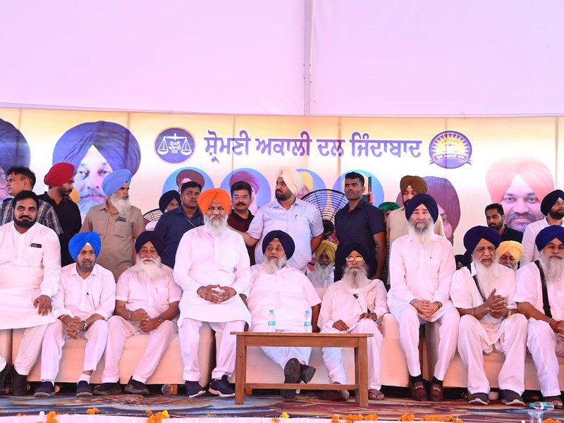 Will return land to farmers in Punjab if Akali Dal comes to power: Sukhbir Badal