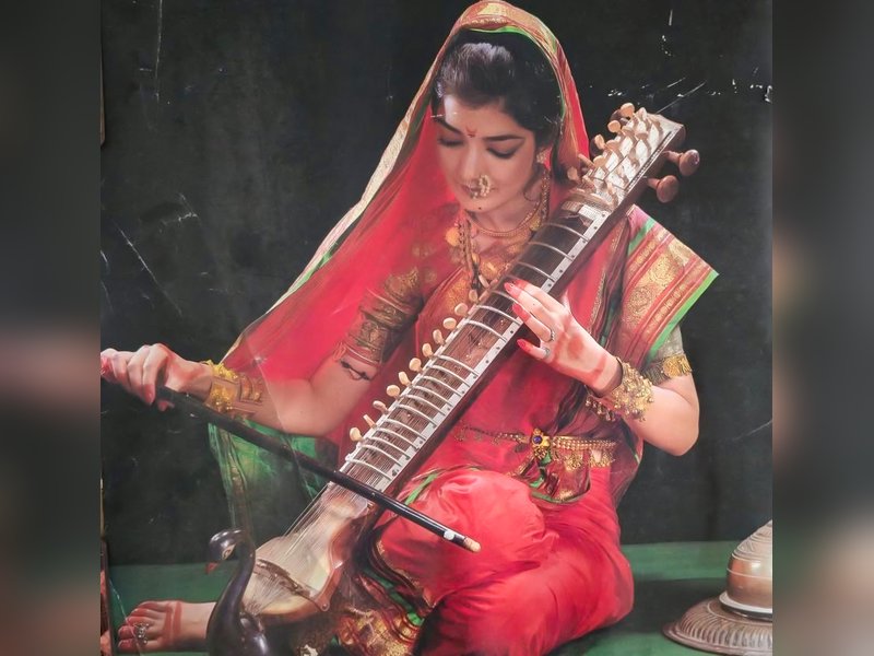 Sonu Walia gets nostalgic, shares throwback picture from her 1st modelling gig