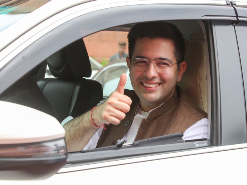 'सत्यमेव जयते, हमने जीत हासिल की', '10-मिनट डिलीवरी' ब्रांडिंग हटाने पर राघव चड्ढा ने केंद्र का आभार जताया