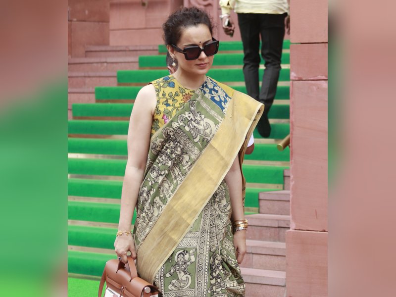 Kangana Ranaut calls Jaya Bachchan 'fighting cock', after the viral selfie incident