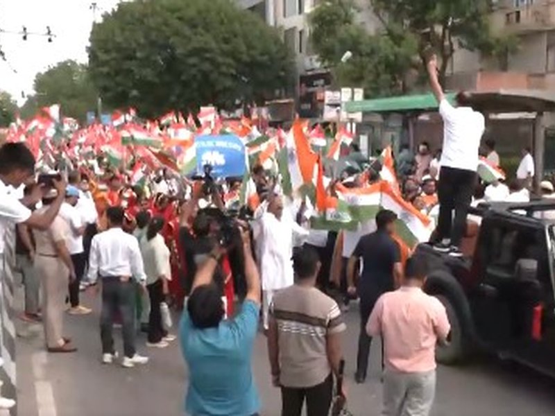 Young children, citizens join hands for Viksit Bharat: Minister Ashish Sood leads Tiranga Yatra in Janakpuri