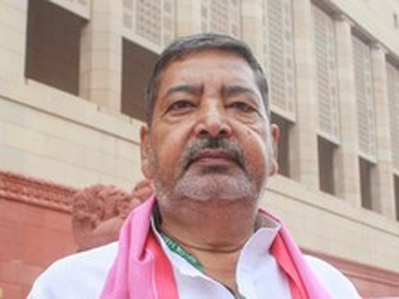 MPs question meat shop closures on I-Day