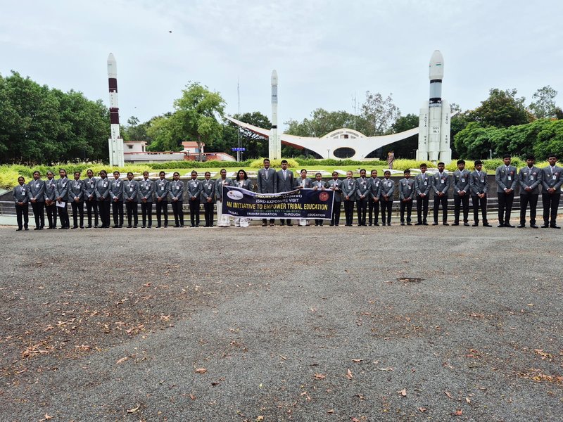 28 Tribal students from Gujarat's Tapi return from three day-educational tour at ISRO under govt's 'Project Vigyan Setu'