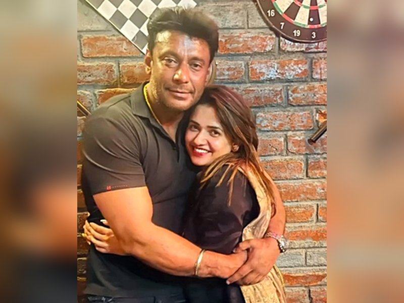 Hours after SC cancels bail, actor Darshan, partner Pavithra Gowda arrested in fan murder case (Lead)