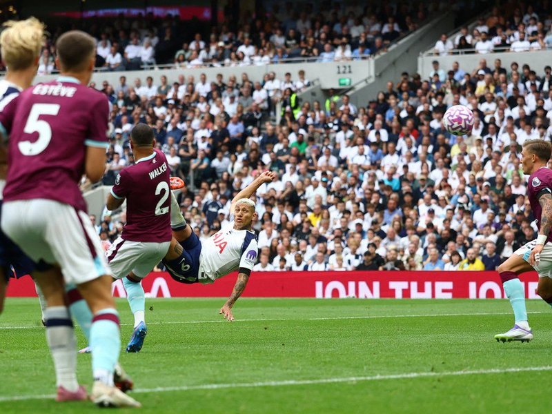 Tottenham, Sunderland score three each as Brighton stumble late against Fulham in the opening week of Premier League action on Saturday. Photo credit: Premier League/X