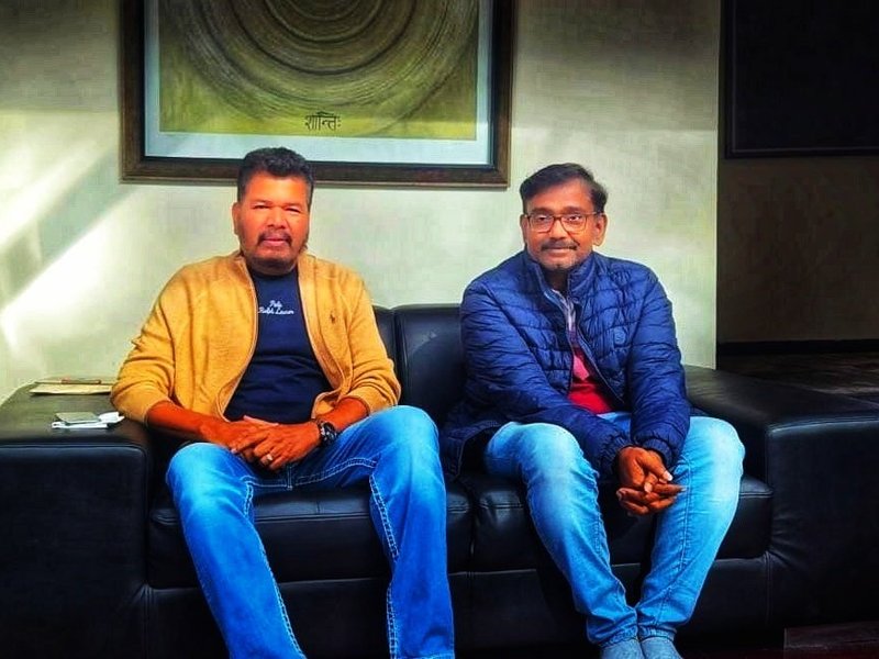 Director Vasantabalan tells director Shankar: Only because of you was Veyil possible! (Photo Credit: Vasantabalan X)