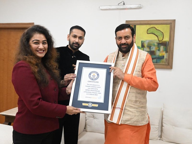 HIPSA presents Guinness World Record certificate for Kabaddi to Haryana CM Nayab Saini