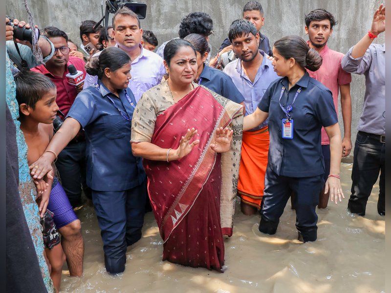 Delhi CM Rekha Gupta attacked during Jan Sunvai at her official residence