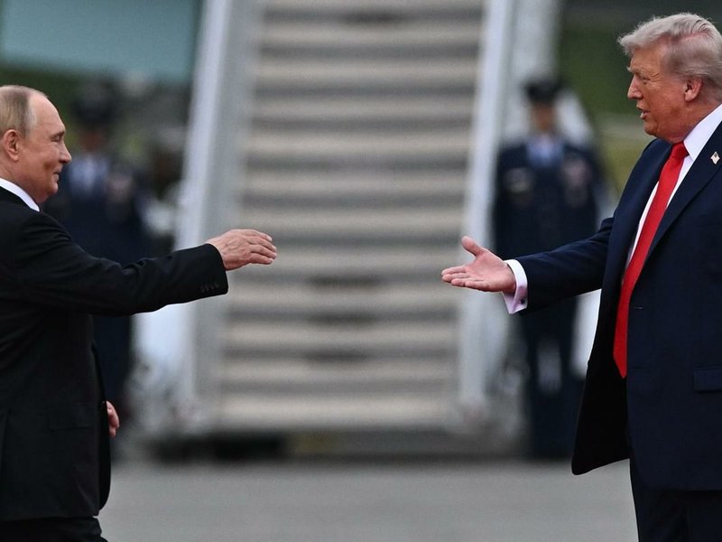 Trump dials Putin, discusses holding trilateral meeting with Zelensky: Kremlin