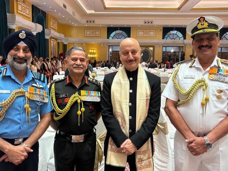 Anupam Kher feels 'honoured & humbled' standing next to the Chiefs Of Armed Forces