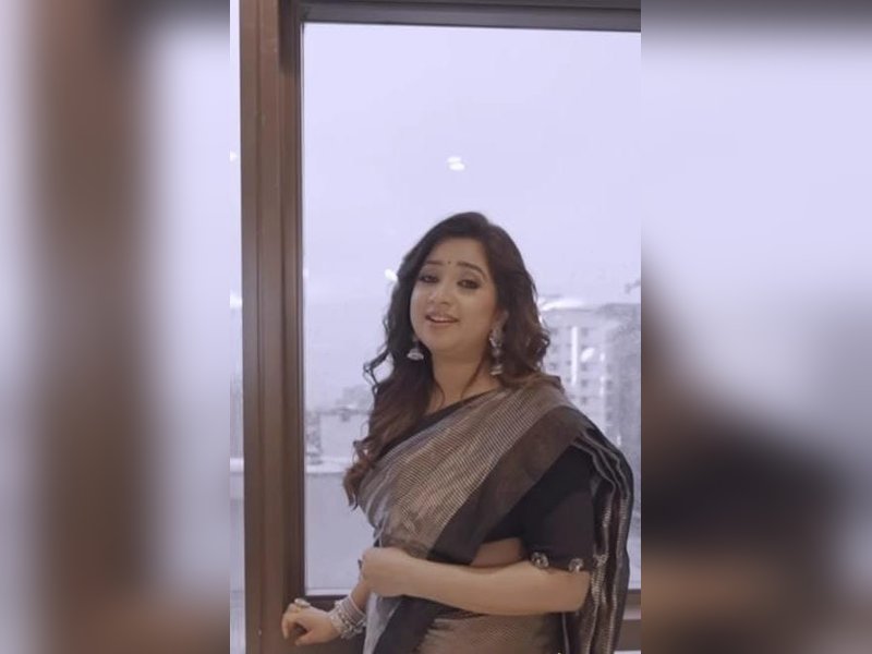 As Parineeta turns 20, Shreya Ghoshal treats with an unreleased verse from Piyu Bole