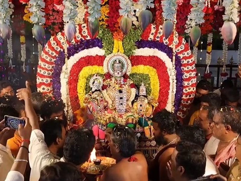 Tamil Nadu: Thousands flock to Viluppuram’s Angalamman temple for Swing festival