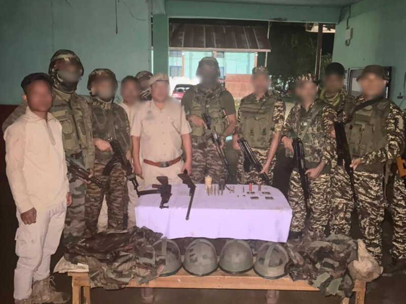 8 militants held, 10 arms seized in joint operation by forces in Manipur