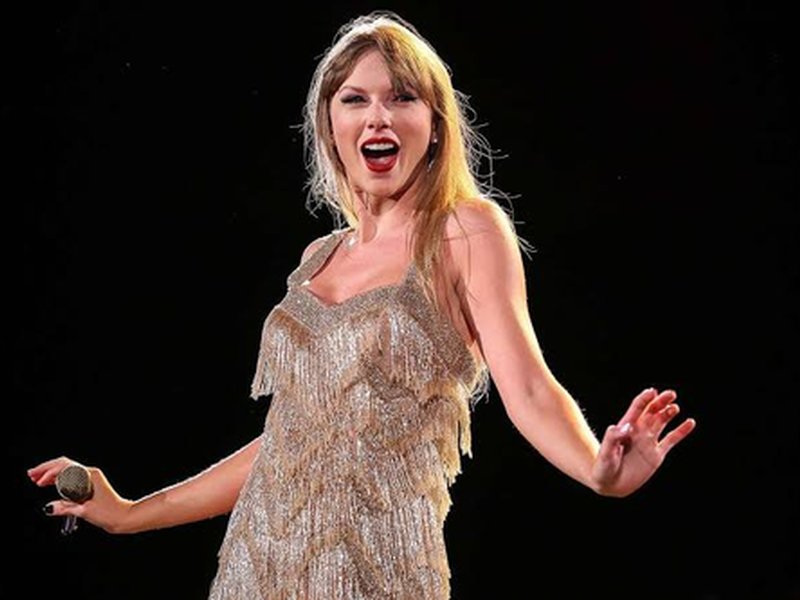 Taylor Swift puts up another countdown, sparking theories around new music, private life