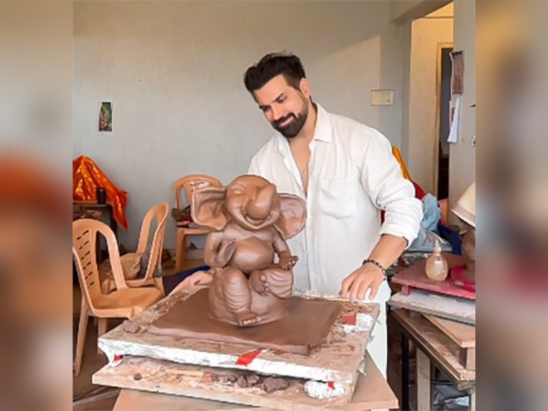 Rithvik Dhanjani reveals look of his handmade Ganpati idol 