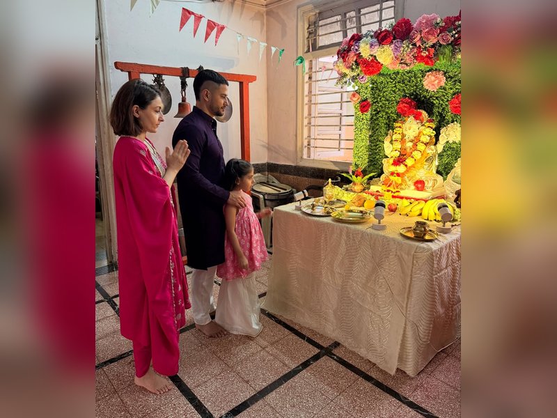 Kunal, Soha share glimpse of their Ganesh Chaturthi celebration with daughter Inaaya
