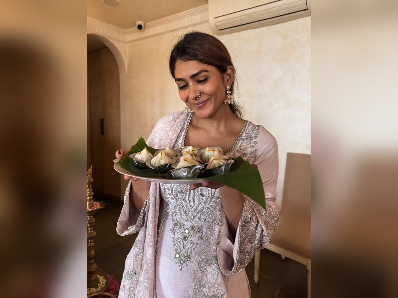 Mrunal Thakur: Bappa’s home, nothing feels more special than this