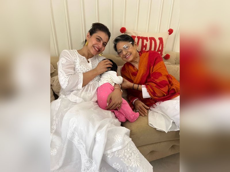 Kajol treats with some happy baby pics including Baby Tanuja 
