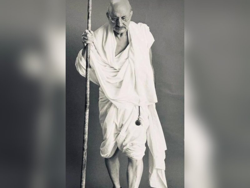  Vivek Agnihotri believes Anupam Kher defines what it means to be a cinematic icon 