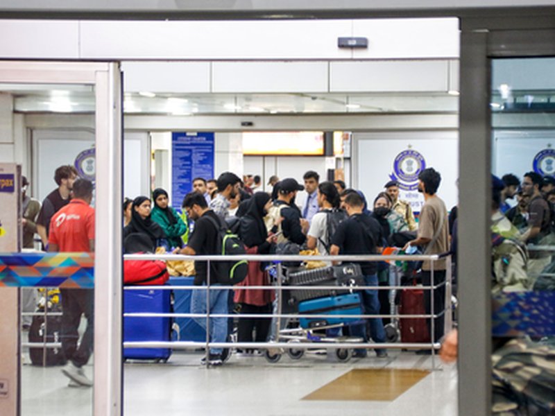 Passenger traffic at Indian airports to grow at 7 pc CAGR over FY25-FY27: Report