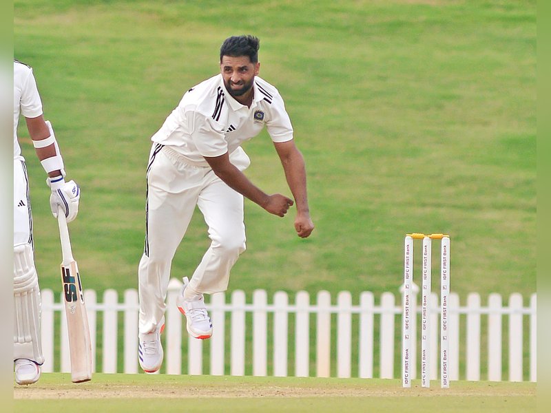 Rani Trophy Final: Karnataka reach 35/1 at Lunch on Day 3 after Nabi's early strike