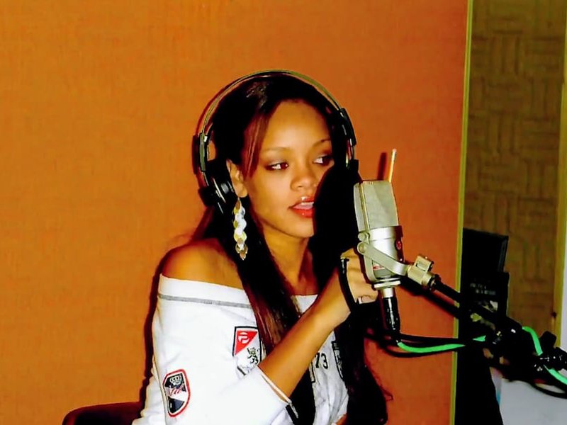 Rihanna gets emotional on completing 20 years in Hollywood 'Each of you played a very crucial role'