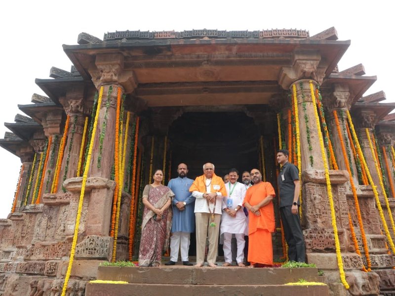 CM Bhupendra Patel leads Van Mahotsav celebrations at Galteshwar temple
